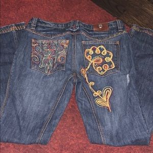 GORGEOUS Boho Antik Denim Embroidered Flare Jeans